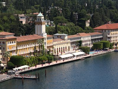sale meeting e location eventi Gardone Riviera - Grand Hotel Gardone sale meeting e location eventi Gardone Riviera - Grand Hotel Gardone