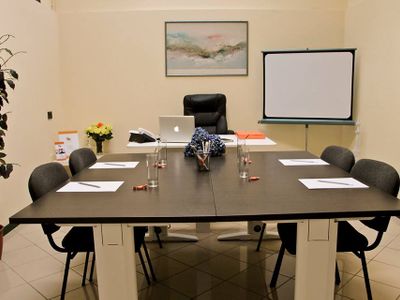 sale meeting e location eventi Salò - Segreterie Virtuali Business Center sale meeting e location eventi Salò - Segreterie Virtuali Business Center
