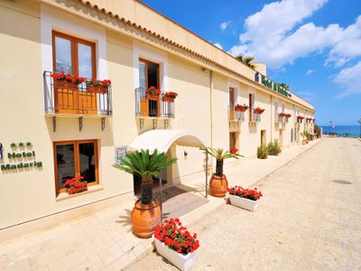 sale meeting e location eventi Castellammare del Golfo - Hotel al Madarig sale meeting e location eventi Castellammare del Golfo - Hotel al Madarig