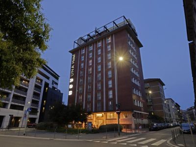 sale meeting e location eventi Milano - UNAHOTELS Mediterraneo Milano