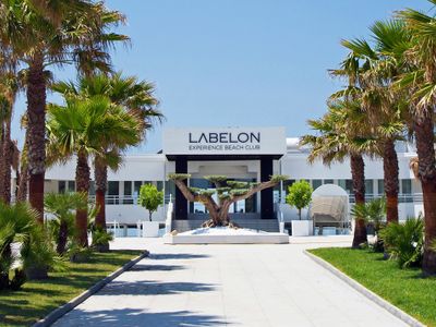 Labelon Bacoli Meeting Hub