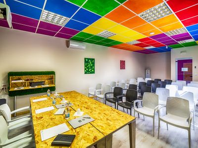 sale meeting e location eventi Montale - Sala Rubik sale meeting e location eventi Montale - Sala Rubik