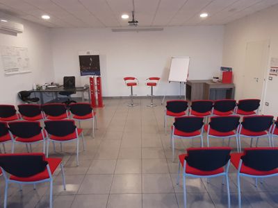 sale meeting e location eventi Napoli - 4 Man Consulting Business School sale meeting e location eventi Napoli - 4 Man Consulting Business School