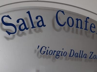 sale meeting e location eventi Treviso - Sala Convegni Farmacieunite sale meeting e location eventi Treviso - Sala Convegni Farmacieunite