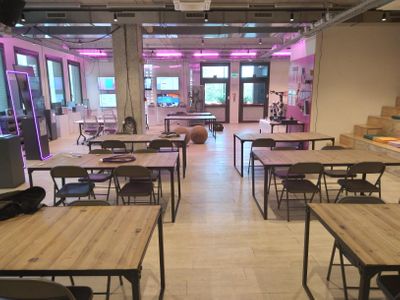 sale meeting e location eventi Casalecchio di Reno - Phygital Hub sale meeting e location eventi Casalecchio di Reno - Phygital Hub