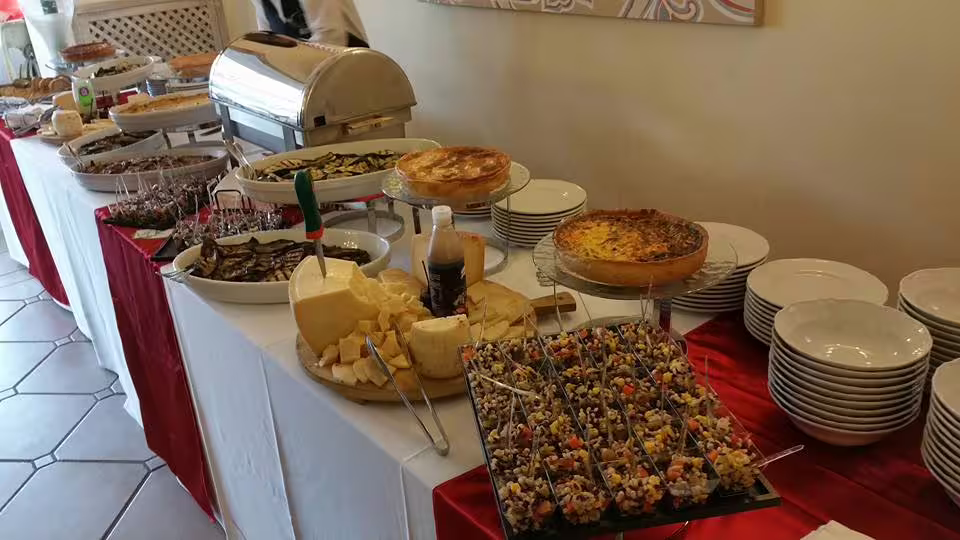 Amis catering & banqueting