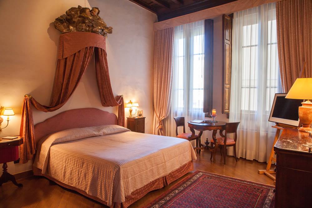 Boutique Hotel In Piazza Della Signoria