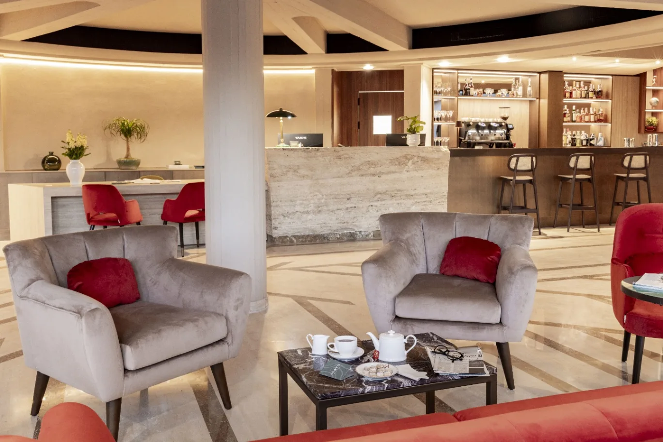 Hotel Adoro