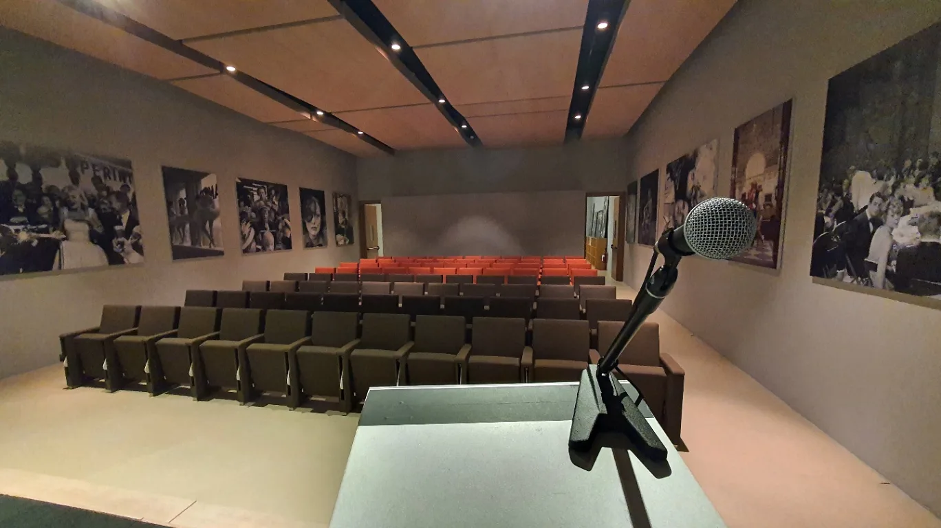 Sala Congressi - Tecnopolo Tiburtino - Peroni 452