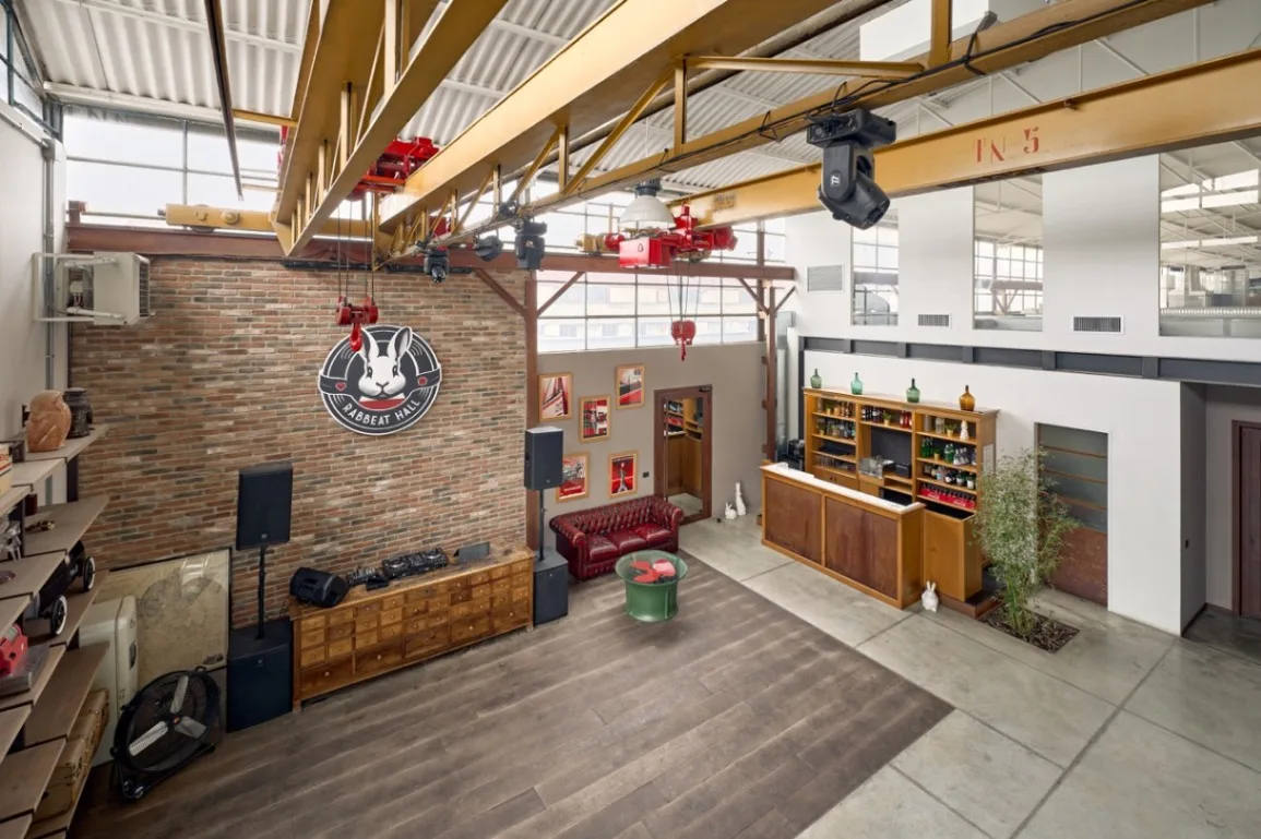 RABBEAT HALL CLUB
