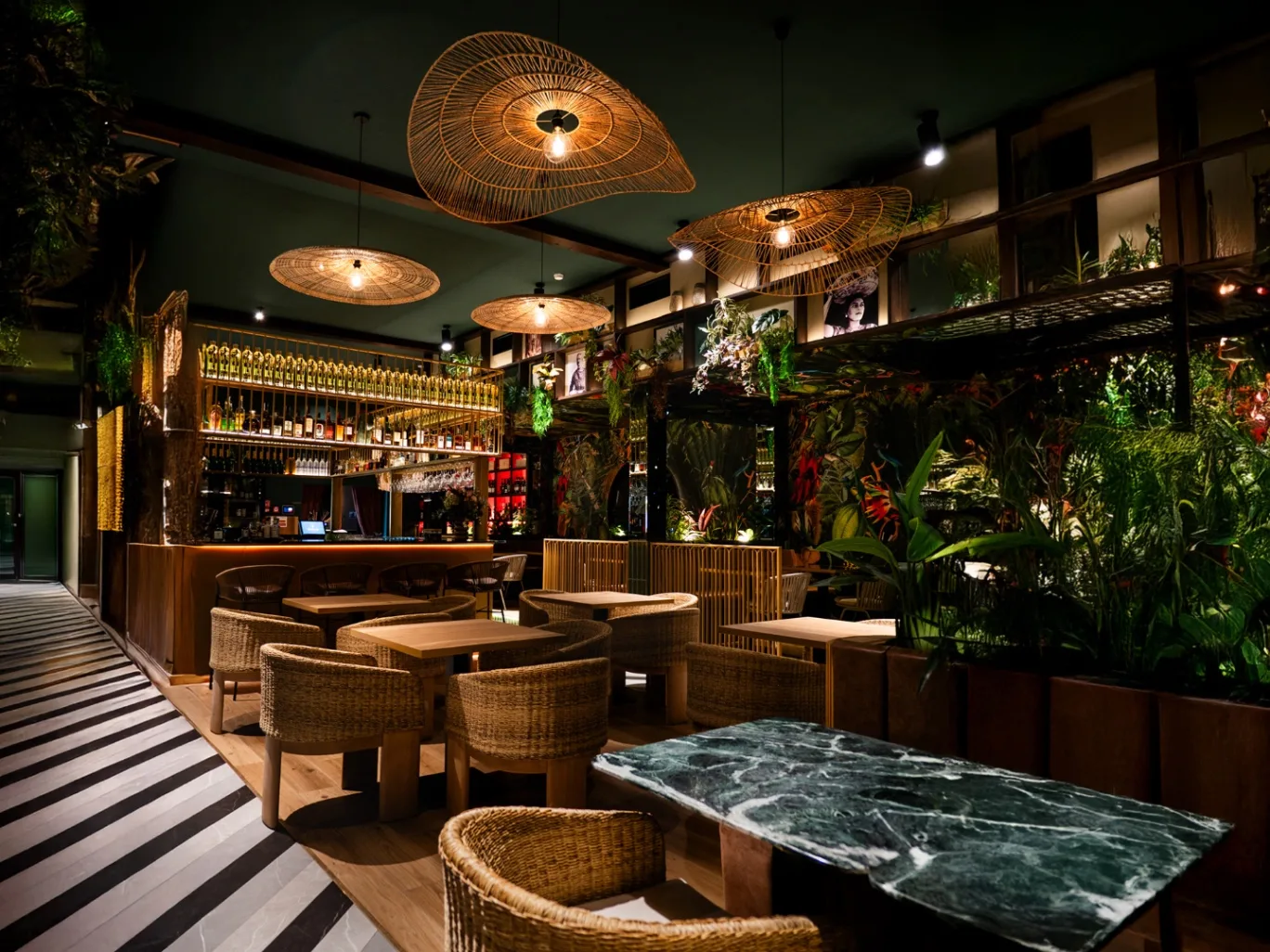 Nomad The Colonial - Food and Events