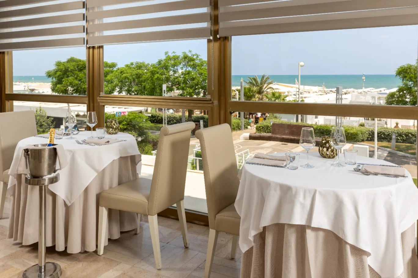 Abner's Hotel - Meeting & Business