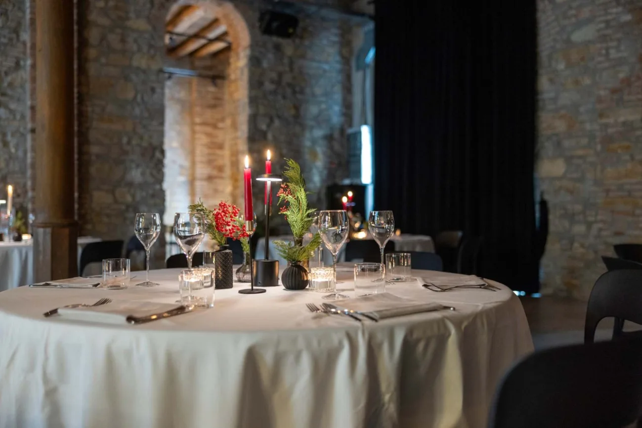 MOSS: Punto di Contatto - Events and & Business