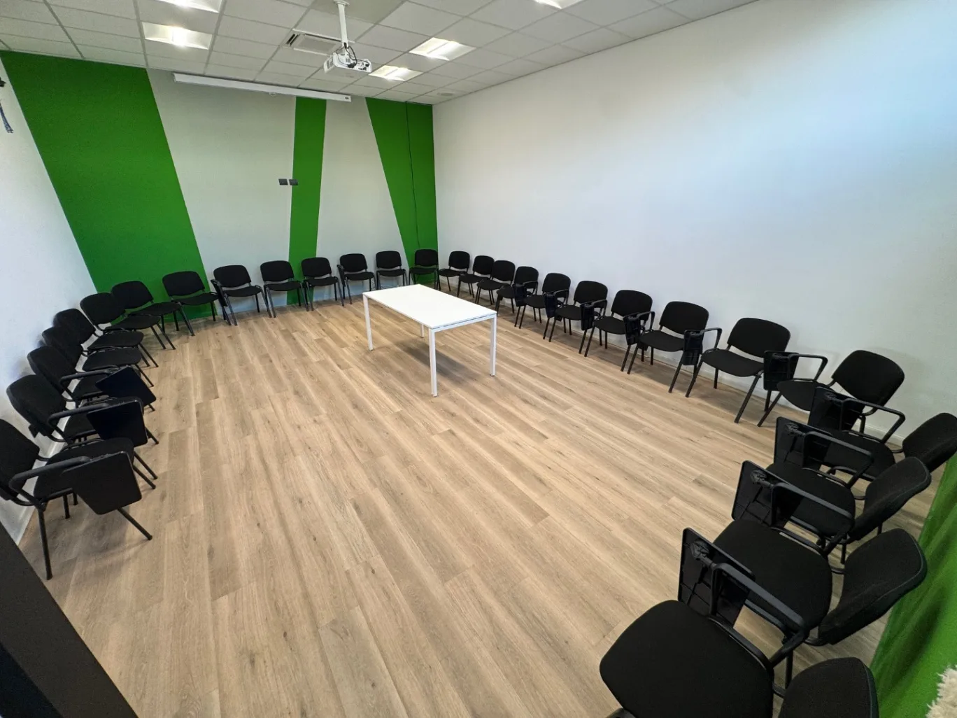 WLab Coworking - Business Center