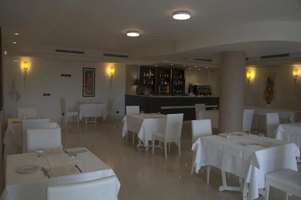 4 SPA Hotel
